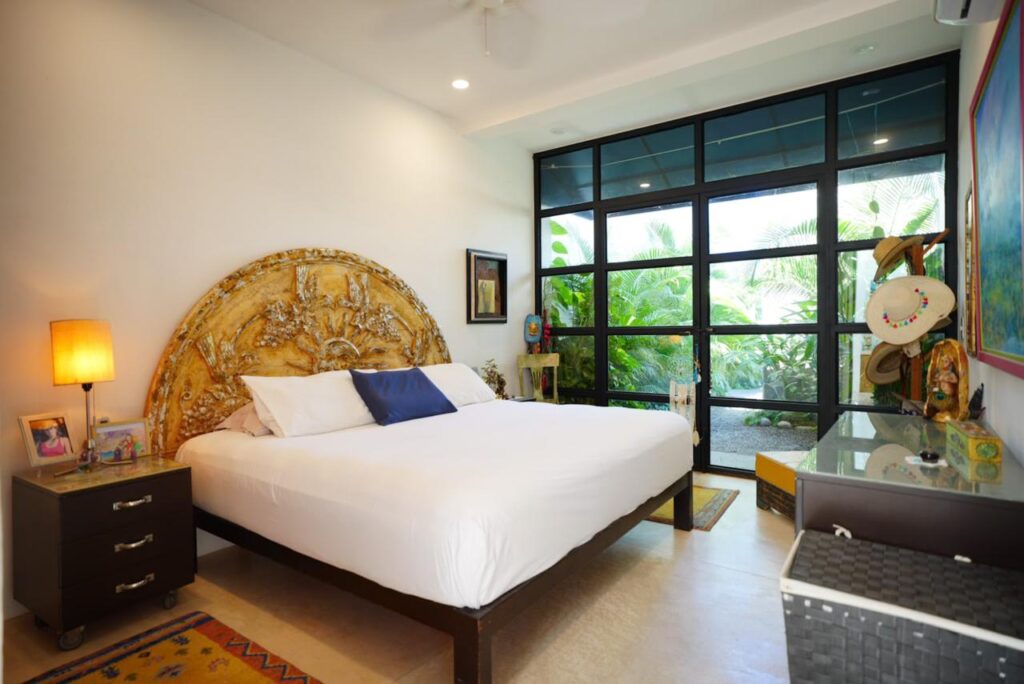 casa balam main bedroom la cruz
philos