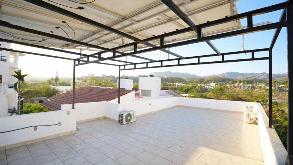 casa balam roof terrace
la cruz
philos