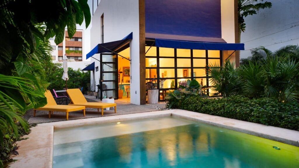 casa balam
la cruz
philos