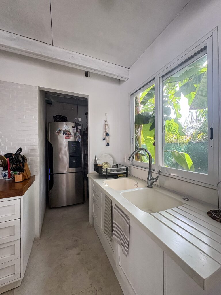 cocina-equipada-fully-equipped-kitchen-casa-blanca-flamingos-riviera-nayarit-philos-real-estate