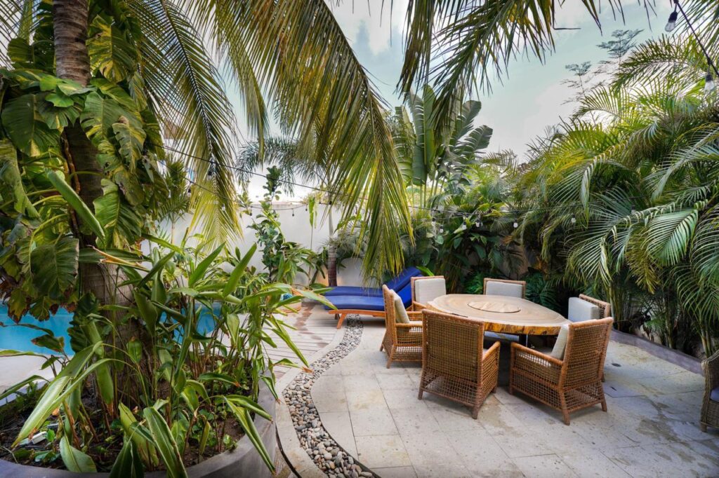 Local-realtor-professional-expert-best-realtor-extra-mile-philos-la-cruz-real-estate-realty-for-sale-la-cruz-de-huanacaxtle-bucerias-litibu-punta-de-mita-punta-de-burros-conchas-chinas-higuera-blanca-ethical-honest-experienced-fully-bilingual-bonus-bonos-best-deal-discounts-trusts-fideicomisos-Investment-inversion-retiro-retirement-second-home-retired-condo-home-house-lot-land-real-estate-neighbourhood-relax-health-development-payments-plan-financing-easy-to-rent-ROI-large-english-speaking-community-simple-buying-process-legal-team-condos-for-sale-in-la-cruz-condominiums-for-sale-in-la-cruz-de-huanacaxtle-apartments-for-sale-in-la-cruz-alamar-zantamar-la-joya-de-huanacaxtle-punta-esmeralda-vaya-vaya-casa-pairo-formentera-montemar-crystal-cove-new-condos-for-sale-in-la-cruz-cheap-condos-for-sale-in-la-cruz-2-bedroom-condos-for-sale-in-la-cruz-3-bedroom-condos-for-sale-in-la-cruz-4-bedroom-condos-for-sale-in-la-cruz-1-bedroom-condos-for-sale-in-la-cruz-studios-for-sale-in-la-cruz-houses-for-sale-in-la-cruz-2-bedroom-houses-for-sale-in-la-cruz-3-bedroom-houses-for-sale-in-la-cruz-4-bedroom-houses-for-sale-in-la-cruz-1-bedroom-houses-for-sale-in-la-cruz-Multi-family-property-for-sale-in-la-cruz-commercial-property-for-sale-in-la-cruz-business-for-sale-in-la-cruz-opportunity-fire-sale-Bahia-de-banderas-banderas-bay-riviera-nayarit-mexico-pacific-coastal-living-beach-front- hillside-oceanside-puerto-vallarta-marina-riviera-nayarit-destination-hot-spot-waterfront-MLS-Sea-waves-ocean-sun-beach-sunset-sand-playa-marina-boats-sailboats-marlin-tuna-mahi-mahi-love-beach-lover-watersports-surf-swimming-Sunbath-sailing-relax-fishing-golf-healing-whale-watching-landscape-gastronomy-culinary-experience-high-standards-authentic-town-dream-refugio-sanctuary-traditional-pickleball-vibrant-mexican-connected-inviting-climate-friendly-hospitality-adventure-nature-secure-safe-natural-elements-chukum-frente-al-mar-amenidades-premium-pool-rooftop-heated-pool-gym-laundry-Ocean-view-marina view-boats-view-mountain-view-vista-al-mar-paradise-privileged-preferred-place-Community-secure-walking-distance-well-located-music-restaurants-foodies-Peaceful-affordable-cheap-luxury-furnished-unfirnished-new-fixxer-upper-guest-house-garage-workshop-palapa-pergola-outdoor-living-lightened-ventilated-private-privacy-mexican-style-contemporary-new-re-sale-pre-sale-traditional-modern-underground-parking-elevator-tennis-beach-lifestyle-services-hospital-banks-groceries-amenities-firepit-pet-friendly-administration-on-site-airport-home-office-nomads-work-away-work-in-paradise-work-remotly-ventas-bienes-raices-The-real-estate-market-in La-Cruz-de-Huanacaxtle-tends-to-be-vibrant,-with-a-mix-of-properties –ranging-from-luxury-beachfront-villas-to-more-modest-condos-cabo-punta-pelicanos-vista-pelicanos-nakawe-ocean-singer-velmar-nayri-alik-