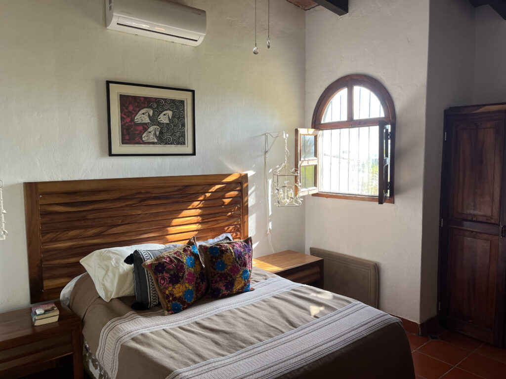habitacion-amueblada-furnished-bedroom-casa-vactoria-monte-calvario-la-cruz-de-huanacaxtle-philos-real-estate
