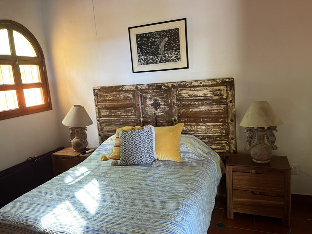 habitacion-amueblada-furnished-bedroom-casa-vactoria-monte-calvario-la-cruz-de-huanacaxtle-philos-real-estate