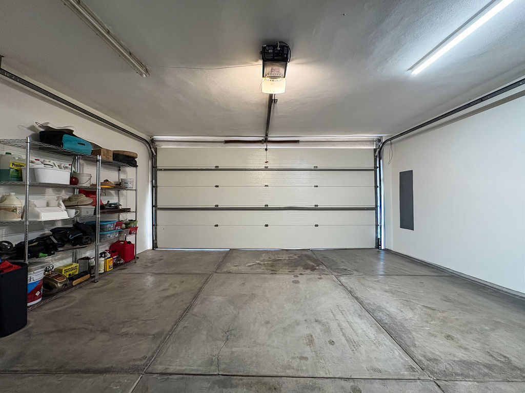 cochera-garage-propiedad-property-casa-dorada-monte-calvario-la-cruz-de-huanacaxtle-philos