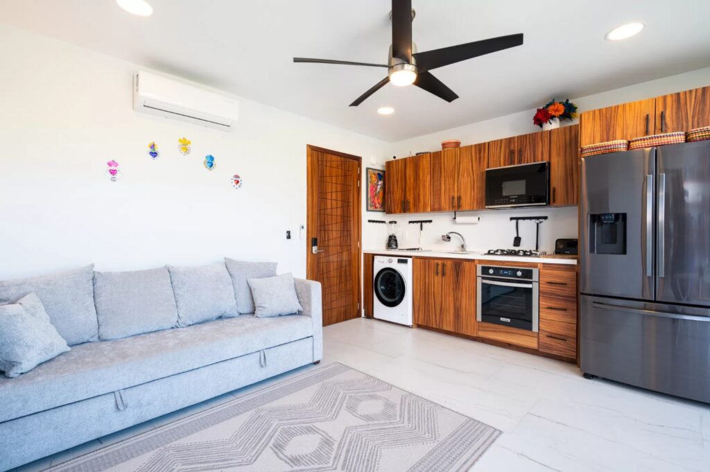 a2c91ad1-114a-4c48-beab-8c3eefa0be16 (1)