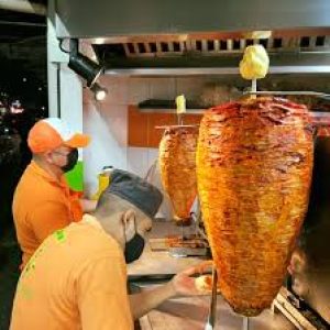 bucerias-tacos-philos-la-cruz-real-estate